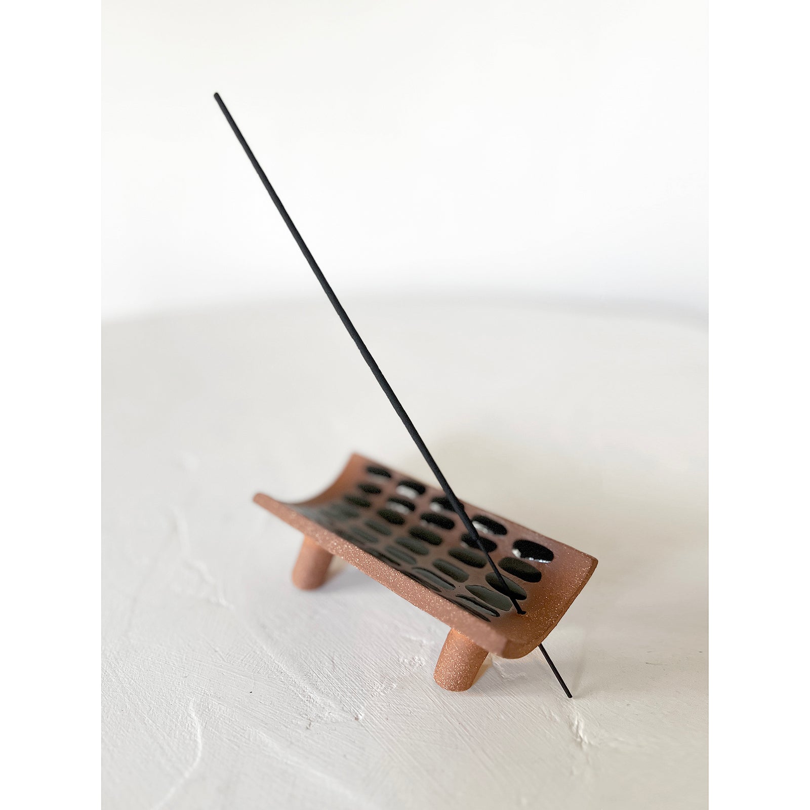 Red Clay Incense Burner - Black Dashes
