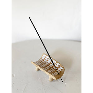 Speckled Buff Clay Incense Burner - White Dashes