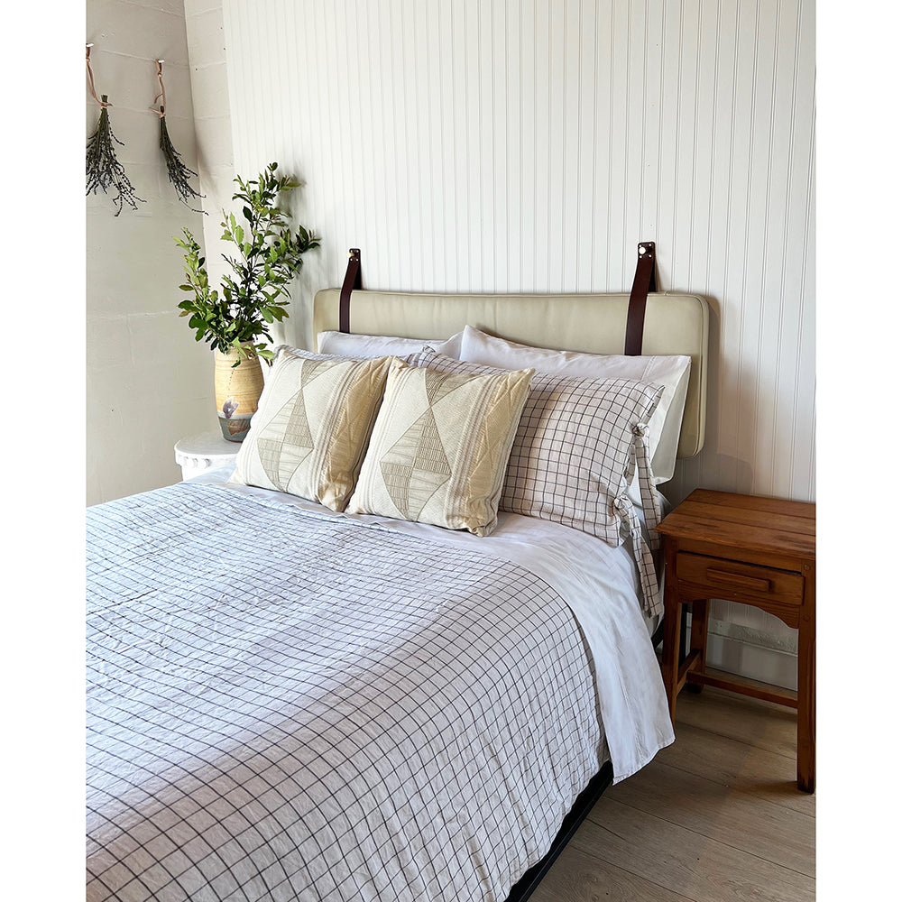 20x20 Square -  Pillow Cover - Cream Diamond