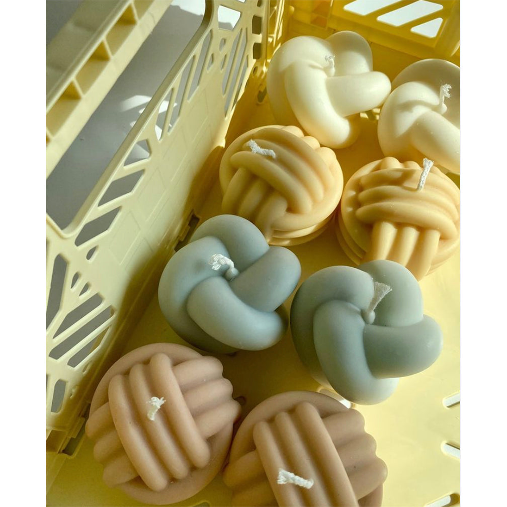 Monkey's Fist Knot Candle -White - Honeysuckle Scent