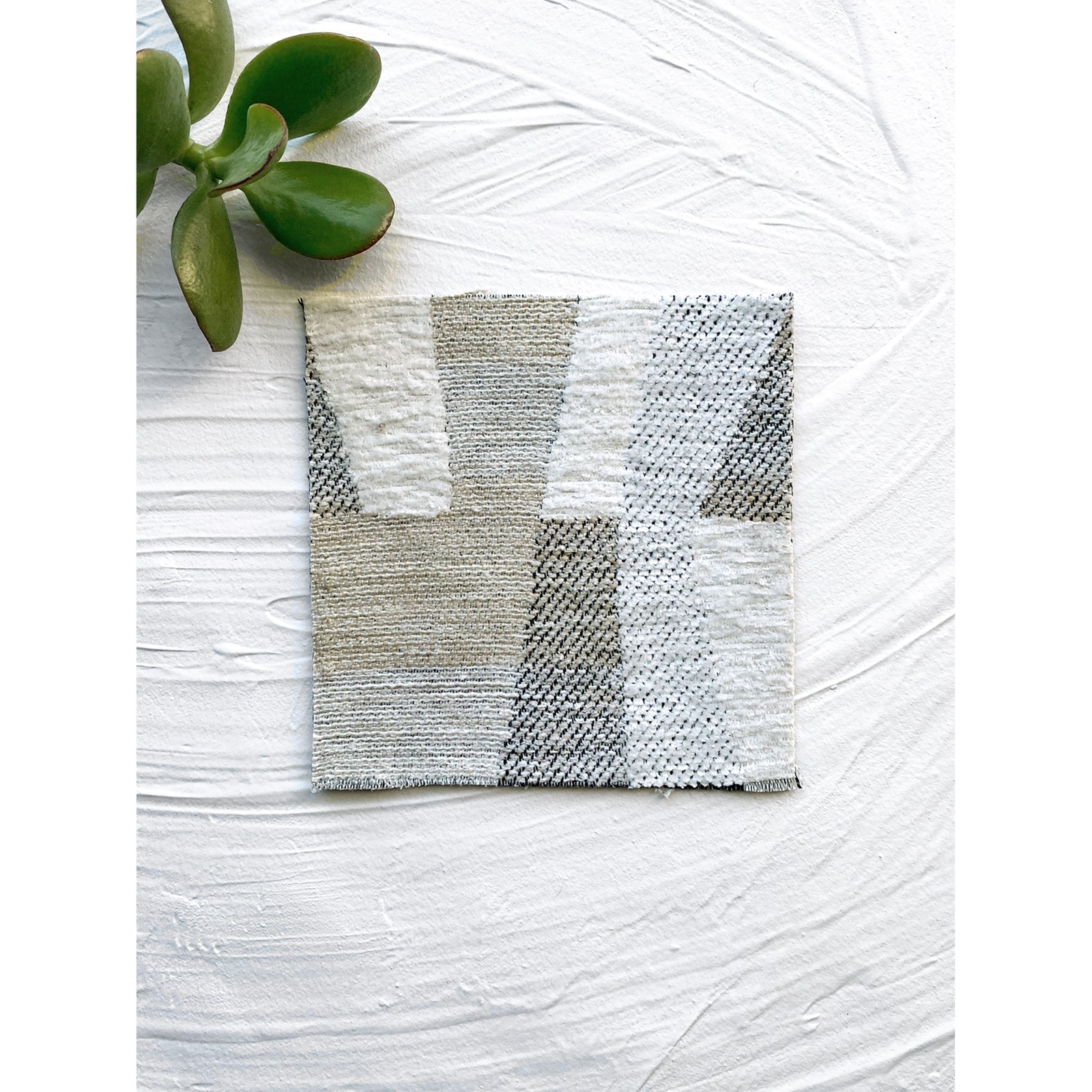 Shattered Stripes Beige Swatch